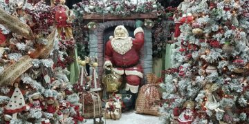 Χριστουγεννιάτικα έθιμα στην Ελλάδα: Χριστόξυλα, κάλαντα και παραδοσιακά εδέσματα