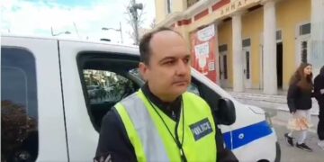 Οι δηλώσεις του αστυνομικού που έσωσε γυναίκα από πνιγμό σε μαγαζί της Κοζάνης