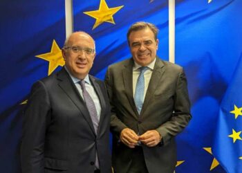 Συναντήσεις του Υφυπουργού Μεταφορών Μιχάλη Παπαδόπουλου με τον  Επίτροπο Προώθησης του Ευρωπαϊκού Τρόπου Ζωής Μαργαρίτη Σχοινά, με έλληνες ευρωβουλευτές και ελληνικής καταγωγής ομογενείς βουλευτές από ΗΠΑ, Καναδά και Αυστραλία