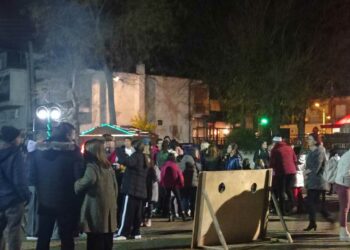 Άναψε και στον Περδίκκα το Χριστουγεννιάτικο δέντρο (φώτο-βίντεο)