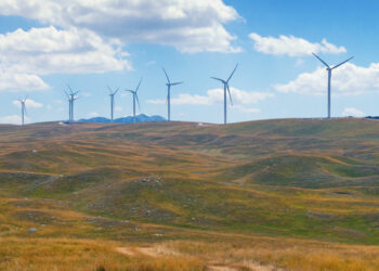 Αιολική ενέργεια: μόνιμη λύση για φθηνότερο ρεύμα