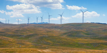 Αιολική ενέργεια: μόνιμη λύση για φθηνότερο ρεύμα