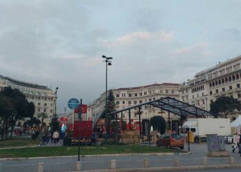 Όμορφες γιορτινές εικόνες, από τη Χριστουγεννιάτικη Θεσσαλονίκη! (της Κούλας Πουλασιχίδου)