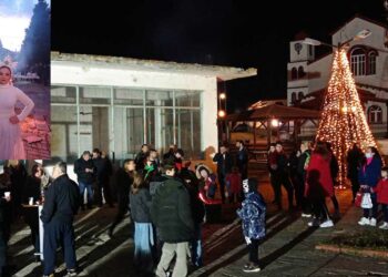 Χριστουγεννιάτικη εκδήλωση στο Δροσερό- Τα μικρά παιδιά διασκέδασαν με τον Άγιο Βασίλη και τις Νιφάδες