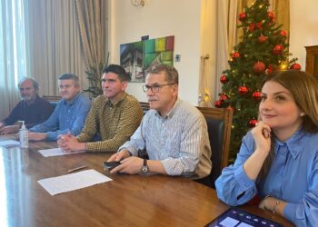 Ξεκινάνε οι Χριστουγεννιάτικες εκδηλώσεις στο Δήμο Κοζάνης- Μαλούτας: «Θα είναι οι καλύτερες που έχουν γίνει- Δεν αποφασίσαμε εμείς να είναι κλειστή η αγορά»