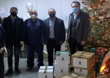 Δημοτική Κίνηση «Κοζάνη-Τόπος να Ζεις»: Προσφορά βιβλίων στην παιδιατρική κλινική του Νοσοκομείου Κοζάνης