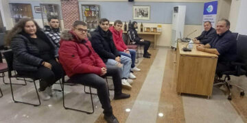 Επίσκεψη μαθητών του τμήματος υπαλλήλων οικονομικών καθηκόντων ΕΠΑΣ – ΔΥΠΑ στο επιμελητήριο Φλώρινας