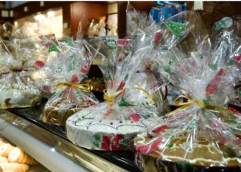 Γιατί μπαίνει φλουρί στην Βασιλόπιτα