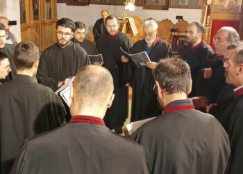 Για ΠΡΩΤΗ φορά η Ακολουθία της Τριθέκτης στην Πτολεμαΐδα, στο Μητροπολιτικό Ι. Ν . Αγίας Τριάδος(Ρεπορτάζ της Κούλας Πουλασιχίδου)