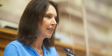 Καλλιόπη Βέττα: Ο ΣΥΡΙΖΑ έχει βιώσιμο και ρεαλιστικό σχέδιο για την κοινωνική ανάταξη και την επαναφορά της Δημοκρατίας