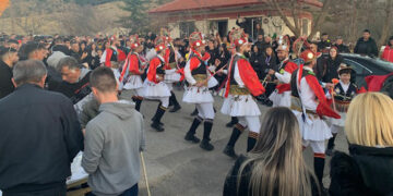 Μωμόγεροι και Kοτσαμάνια στον Τετράλοφο Κοζάνης – Γράφει ο Μιχάλης Ραμπίδης