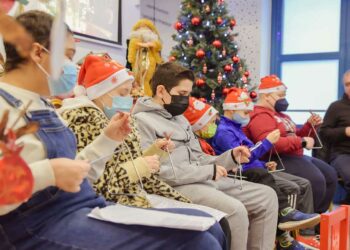 Κοντά στα παιδιά του συλλόγου με νεοπλασματική ασθένεια «ΦΛΟΓΑ» βρέθηκε κλιμάκιο της ΝΔ