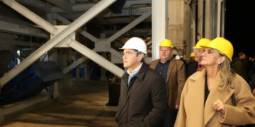 Ο Αλέξης Τσίπρας ξεναγήθηκε στο εργοστάσιο τηλεθέρμανσης Αμυνταίου