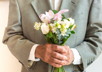 Γραφείο γνωριμιών εξαπάτησε συνταξιούχο που αναζητούσε σύντροφο