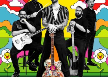 Εντυπωσιακή συναυλία με τους ONIRAMA στη Σιάτιστα για το άναμμα του δέντρου