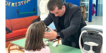 Πραγματοποιήθηκε από τα ΟΠΤΙΚΑ ΚΑΤΑΝΑΣ δωρεάν οπτομετρική εξέταση σε όλα τα παιδιά και τους εκπαιδευτικούς της Ασβεστόπετρας