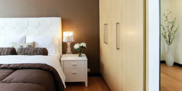 Καθιστικό vs σαλόνι: Διαφορές και διαρρύθμιση