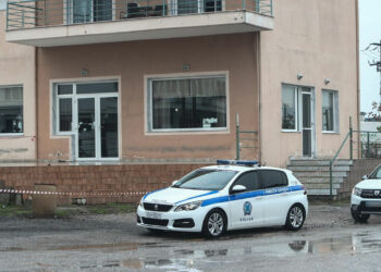 Θεσσαλονίκη: Κακουργηματική δίωξη στον αστυνομικό που πυροβόλησε τον 16χρονο στο κεφάλι