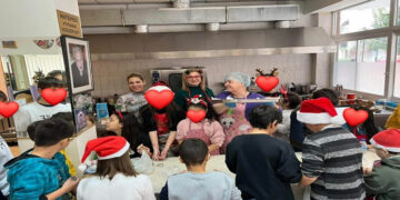 Τους κουραμπιέδες της «Αγάπης» πρόσφερε ο Σύλλογος Πολυτέκνων στον Καλό Σαμαρείτη (φωτογραφίες)