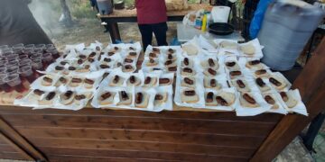 Το έθιμο της λουκανικοφαγίας στο Βελβεντό