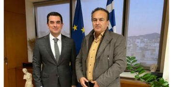 H ενίσχυση των μαγαζιών και των επιχειρήσεων του Νομού Φλώρινας αντικείμενο της συνάντησης Γ. Αντωνιάδη με τον Υπ. Περιβάλλοντος και Ενέργειας Κώστα Σκρέκα