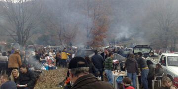 Αναβίωση εθίμου λουκανικοφαγίας στο Βελβεντό