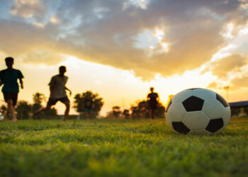 Έρευνα: Λιγότερες πιθανότητες έχουν να κρυολογήσουν τα παιδιά που αθλούνται