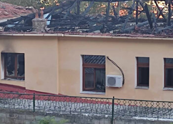 Φωτιά στο Δημαρχείο Σερβίων: Προς αποκατάσταση το κατεστραμμένο Κτήριο από την Περιφερειακή Ενότητα Κοζάνης