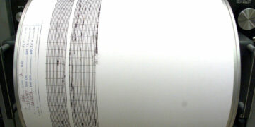 Γιατί είναι επιφυλακτικοί οι σεισμολόγοι μετά τις αλλεπάλληλες δονήσεις στη Λέσβο - Ακούγονται ακόμη υπόκωφοι βόμβοι