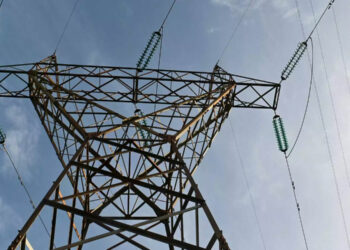 Γιατί στη χώρα μας δεν περνά στην αγορά του ρεύματος η διεθνής πτώση στο φυσικό αέριο – Η “ιδιορρυθμία” της ελληνικής αγοράς