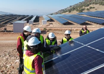 Επίσκεψη του εργαστηρίου εκπαιδευτικής ρομποτικής Κοζάνης «ARTIROBOTS» στο έργο τηςkIEFERTEK στο Βαθύλακκο Κοζάνης