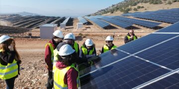 Επίσκεψη του εργαστηρίου εκπαιδευτικής ρομποτικής Κοζάνης «ARTIROBOTS» στο έργο τηςkIEFERTEK στο Βαθύλακκο Κοζάνης