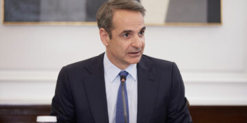 Κορωνοϊός: Έκτακτη σύσκεψη στο Mέγαρο Μαξίμου – Συναγερμός από ΠΟΥ – “Η νέα παραλλαγή είναι η πιο μεταδοτική που έχουμε δει”