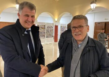 Χειραψία με έντονο πολιτικό μήνυμα: «Κάποιοι θα στεναχωρηθούν…»