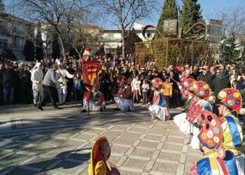 Με το δρώμενο των Μωμόγερων ολοκληρώθηκαν οι εορταστικές εκδηλώσεις της Νιφάδας στον Δήμο Εορδαίας