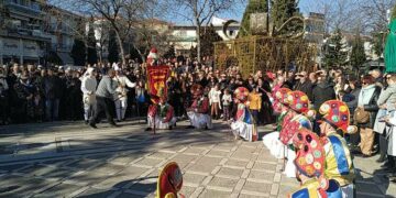 Με το δρώμενο των Μωμόγερων ολοκληρώθηκαν οι εορταστικές εκδηλώσεις της Νιφάδας στον Δήμο Εορδαίας