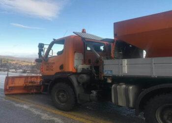 Π.Ε. Καστοριάς: Συνεχίζεται ο ο αποχιονισμός από το ανθρώπινο δυναμικό και τα μηχανήματα του Αμαξοστασίου