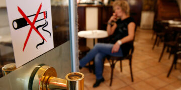 ΠΑΝΣΕΚΤΕ: «Εντατικότατοι οι έλεγχοι για το τσιγάρο - Δεκάδες χιλιάδες ευρώ τα πρόστιμα στους παραβάτες στην εστίαση