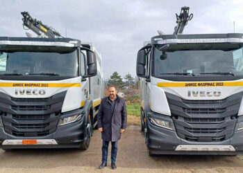 Παραδόθηκε και δεύτερο νέο σύγχρονο απορριμματοφόρο στον Δήμο Φλώρινας