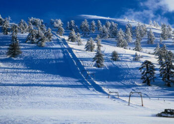 Πυκνή χιονόπτωση χθες το βράδυ στο χιονοδρομικό της Βασιλίτσας