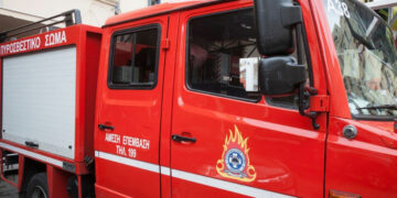 Πυρκαγιά στην Άρδασσα: Περιορίστηκε η καταστροφή στην κεραμοσκεπή – Δεν κινδύνευσε κανείς