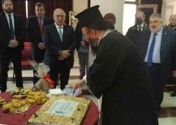 Την βασιλόπιτα του Δήμου για τη νέα χρονιά έκοψε ο Δήμαρχος Εορδαίας Παναγιώτης Πλακεντάς (φώτο-βίντεο)