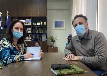 Οι ελλείψεις γιατρών στο επίκεντρο συνάντησης της Κ. Βέττα με τον Διοικητή του Νοσοκομείου Κοζάνης