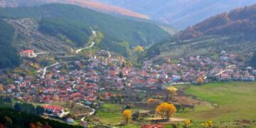 Ασφυκτικά γεμάτη η Βλάστη μέσα στις γιορτές από τουρίστες αλλά και αυθημερόν επισκέψεις