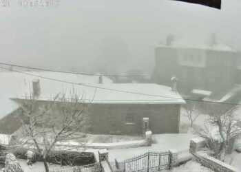 Στα λευκά ξύπνησε το Νυμφαίο (φώτο)