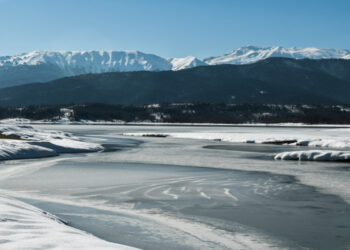 Πάνω από 220 μετεωρολογικοί σταθμοοί «έπιασαν» θερμοκρασίες κάτω από το μηδέν.-10.1 στο Ν. Καύκασο και στην Κίτρινη Λίμνη και -9,8 στην Κοιλάδα