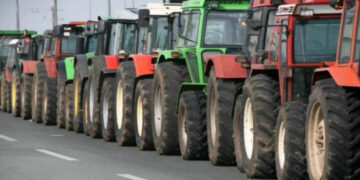 Αγρότες Βερμίου: «Θερμή» υποδοχή ετοιμάζουν στον Πρωθυπουργό – Διαμαρτυρία με τρακτέρ στην μονάδα Πτολεμαΐδα V