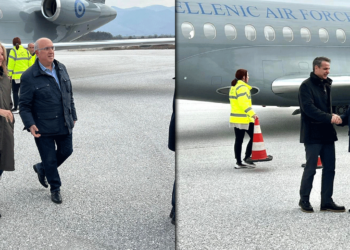 Καστοριά: Έφτασε στο Αεροδρόμιο ο Πρωθυπουργός – Τον υποδέχθηκε ο Υφ. Μ. Παπαδόπουλος – (φωτογραφίες)