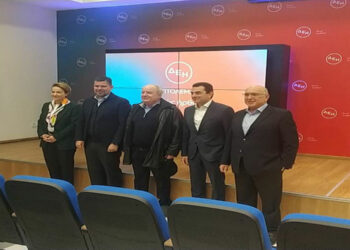 Εν αναμονή του Πρωθυπουργού στη μονάδα Πτολεμαΐδα V (φώτο & βίντεο)