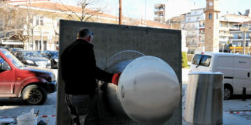 Γρεβενά: Σε υπογειοποίηση απορριμμάτων προχώρησε ο Δήμος – Εγκαταστάθηκαν οι σύγχρονοι κάδοι (Φωτογραφίες)